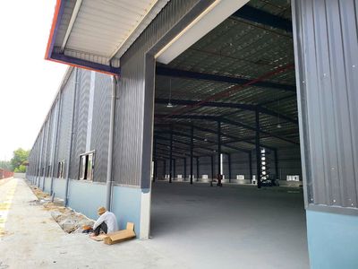 Cho Thuê 3000m2 Xưởng Tân Uyên , PCCC tự động ,Giấy tờ đầy đủ, xe cont
