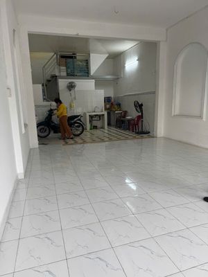 Mặt Tiền Nguyên Hồng Ngang 5x13m Ngay vòng Xoay Phạm Văn Đồng Khúc Đẹp