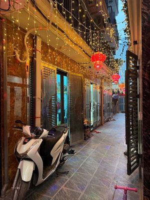 AN DƯƠNG VƯƠNG -TÂY HỒ- NHÀ ĐẸP - FULL NỘI THẤT- DT 35M x 7,5 tỷ