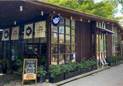 Cho thuê mặt bằng đường Thảo Điền, Thảo Điền, Quận 2.