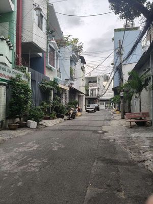 Cho Thuê 3,3x16 Ni Sư Huỳnh Liên 1 Lầu p10 Tân Bình 