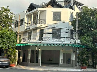 Biệt thự 1 trệt 3 lầu sân thượng đường G 7 KDC vĩnh lộc  BHH B 