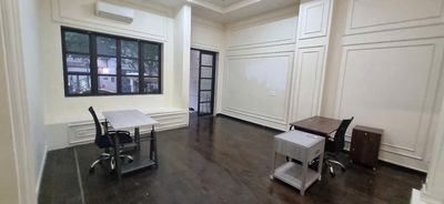 Cho thuê mặt bằng trệt nguyên sàn giá 13tr