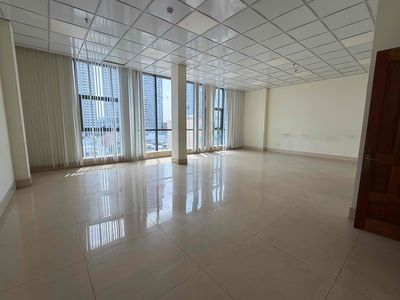 Cho thuê Văn phòng toà nhà Huna - ngay ngã tư Phú Thuận - PMH
