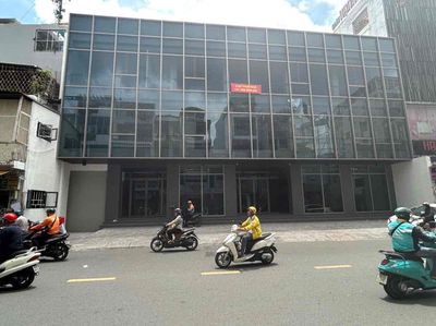 [Cho Thuê] Gấp!!!  Bulding 22 Trần Huy Liệu Phú Nhuận!!! (25x30m)