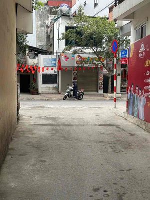 tôi chính chủ bán nhà 5 tầng mới phố cổ quận Long biên