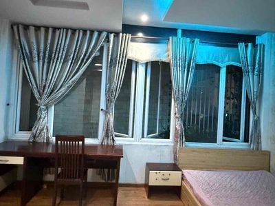 cho thuê phòng tầng 1 trong nhà nguyên căn