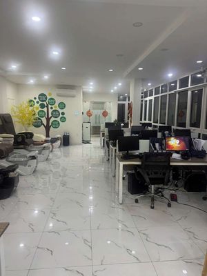 Cho thuê sàn trống suốt tầng 2