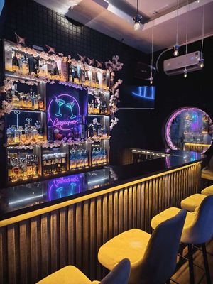 Sang nhượng quán Bar Nhật hẻm 15b Lê thánh tôn quận 1