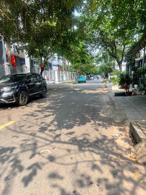 Cho thuê nhà nguyên căn trệt ở hoặc làm vp