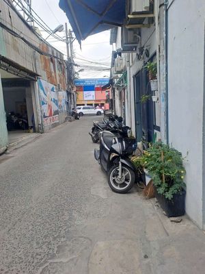 nhà cho thuê ngyên căn p4q8