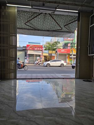 CHO THUÊ NHÀ NGUYÊN CĂN MẶT TIỀN ĐƯỜNG 2/4 GIÁ RẺ