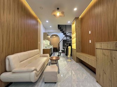 Cho Thuê NNC ngay Chợ TB 4PN 3WC nhà mới