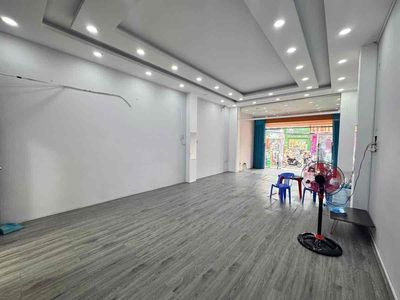 Mặt Bằng Mặt Tiền Nguyễn Thị Thập Rộng 125M2 Có Thêm 2 Phòng