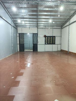 Nhà kho DT 7x20m đường xe tải Phú Thuận 