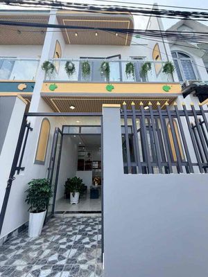 Bán nhà dân gửi 825triệu 3 phòng ngủ, gần chợ, uỷ ban…