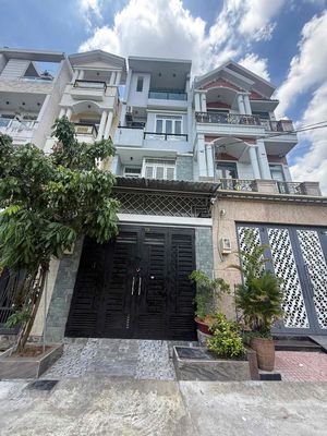 Cho thuê nhà 3 lầu khu Dân cư đồng bộ yên tĩnh sát Vạn Phúc đường số 3