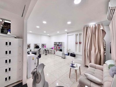 Chuyển Nhượng HĐ nhà hơn 70m2 trống suốt