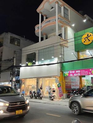Cho thuê Mặt Tiền 244 Huỳnh Văn Bánh - 8x15m- 3 Lầu