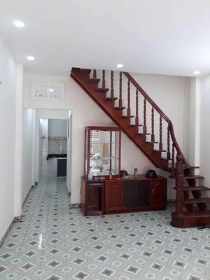 Cho Thuê Gấp 521/2A Cmt8, Q10 Ngay Tô Hiến Thành, Chợ Hoà Hưng Giá 11T