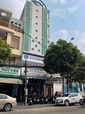 Cho thuê nhà 5 tầng ngay Bệnh viện mắt Đà Nẵng