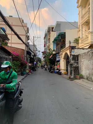 Cho thuê đất làm kho, xưởng, trọ - 80m2 hẻm 300, Nguyễn Văn Linh, Q7