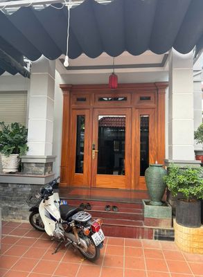 Cho thuê Biệt thự MTKD 200m2 đường oto Trường Thọ Thủ Đức 30tr