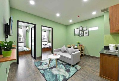 Siêu Phẩm 2PN 1PK Ban Công 60m2 FullNT Có Thang Máy, Hầm Xe Giáp PN,Q1