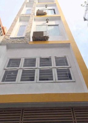 Nhà nguyên căn. 3PN.4WC. full nội thất. hẻm bagac rộng