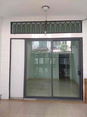 NHÀ HẺM XE HƠI 4X17M2 GÀN CẦU VƯỢT 3/2 TIỆN Ở VÀ KINH DOANH