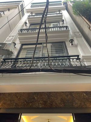 Cho thuê nhà riêng Đẹp phố 8/3 Hai Bà Trưng 5 tầng mới 