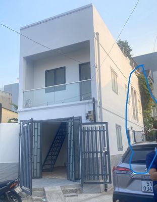 Cho thuê căn nhà mới gần 40m2 DTSD , hẻm Oto , Đường 10 HBP