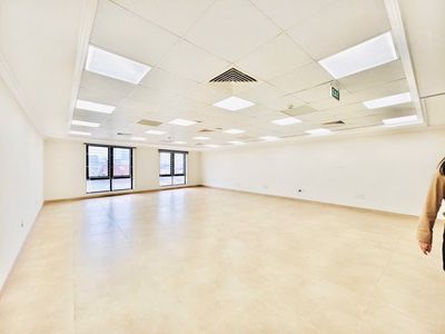 Cho thuê văn phòng Láng Hạ - Đống Đa 115m2 chỉ 17tr bãi oto đỗ cửa