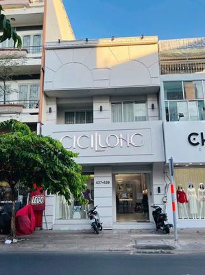 Cho thuê MT 437-439 Nguyễn Đình Chiểu,Q3.DT:6.5x15m(NH 9m) nhà mới