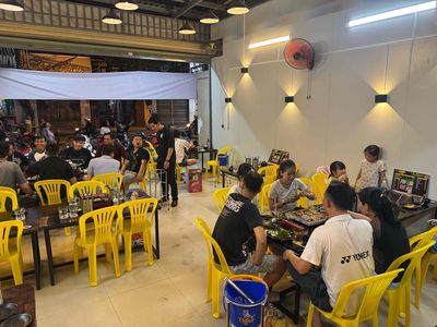 TÔI CẦN SANG LẠI QUÁN ĂN ĐANG HOẠT ĐỘNG BÌNH THƯỜNG ĐÔNG KHÁCH