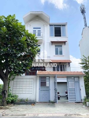 Ngay Vòng xoay Trần Não- Biệt thự đẹp khu yên tĩnh