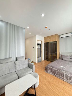 căn hộ studio tầng thượng có sân rộng ngõ 235 yên Hòa