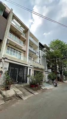 Cho thuê căn hộ duplex có ban công thoáng mát gần khu dân cư xanh mát