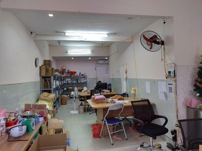 Cho thuê tầng 1 ngõ Huỳnh Thúc Kháng, riêng biệt. 40m2.