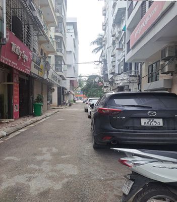 Nhà ngõ 389 đường Hoàng Quốc Việt - Dt 70m2, 2 tầng mặt tiền 6m đg 8m