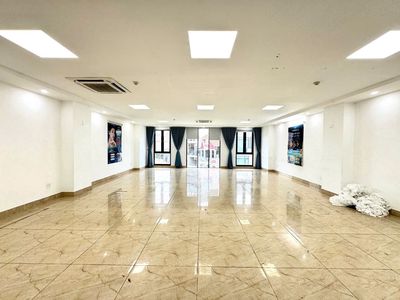 cho thuê vp phố đặng thùy trâm,Cầu Giấy,Hà Nội,dtsd 110m2, thông sàn,