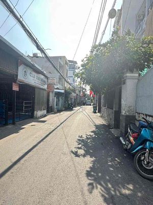 cho thuê nhà dt 4,2 x20 đường thông hxh , Nguyễn văn khói p9 gv