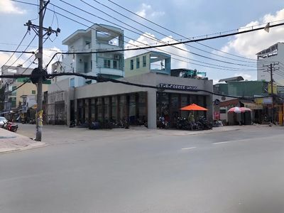 Cho thuê góc 2MT 184 Nguyễn Xí, P26, Bình Thạnh. DT: 11x34m