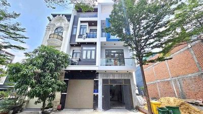 nhà 1 trệt 2 lầu kế VSIP 1, đường 22/12 đường 7m đậu ô tô ok