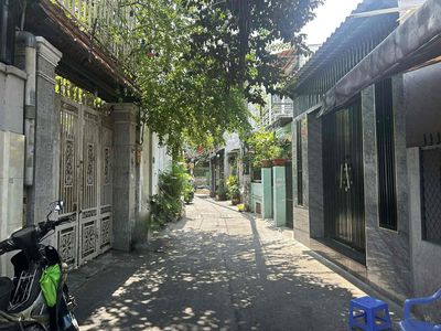 Nhà nguyên căn MT hẻm thông 275 Quang Trung, P.10, GV