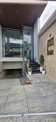 Nhà mặt tiền - đường lớn sầm uất, mở showroom, cửa hàng thời trang