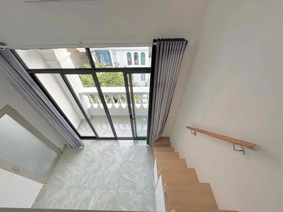 Phòng Có Gác Rộng Thoáng Ban Công Cửa Sổ Ngay Tân Quy Trung Tâm Quận 7