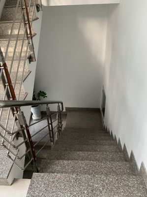 Cho thuê cả nhà phố Trấn Vỹ,dt 58m x 8 tầng + 1 hầm,TM,mới đẹp