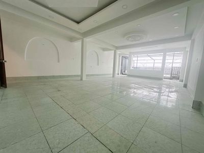 Cho thuê tầng 2 mặt tiền đường Lê Đức Thọ