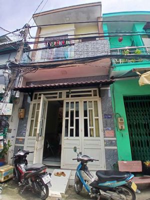nhà 1 lầu 2 phòng ngủ.đường liên khu 45 